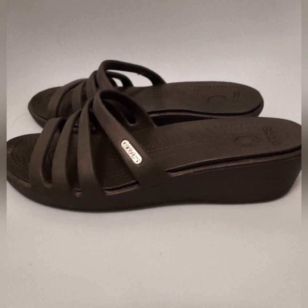 Crocs Rhonda wedge sandals